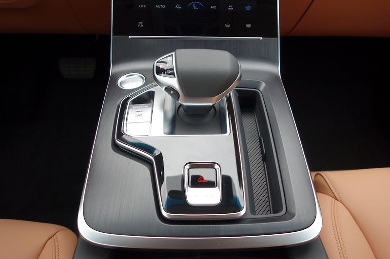 BAIC X75 1.5T 138kW AT NOVÉ/ZÁRUKA 5let - fotka 13 z 26