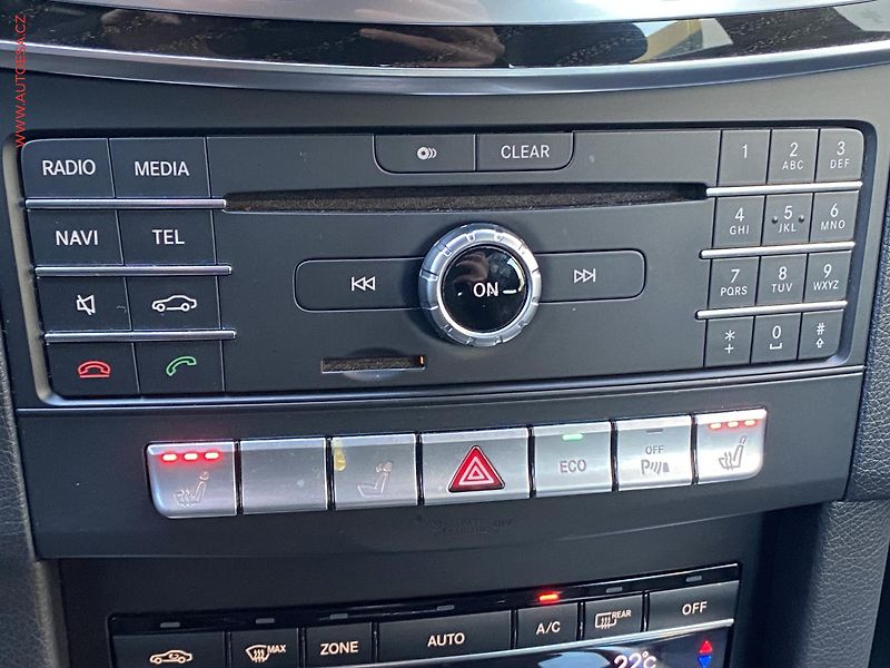 Mercedes-Benz Třídy E (2015) 3.0 CDi E350 4M, Avantgarde - fotka 17 z 21
