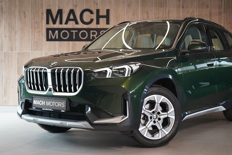 BMW X1 20d xLine, H/K ,Tažné, Head-Up - fotka 2 z 50