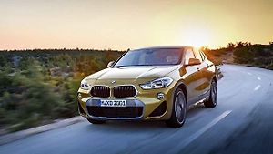 BMW X2.