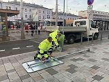 V Brně je od pondělí první sdílená zóna v České republice. Jde o prostor, kde jsou si chodci, řidiči aut a cyklisti rovni.