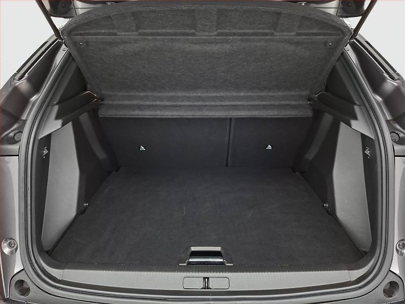 Peugeot 2008 (2022) 1.2 PureTech, Automat - fotka 14 z 21