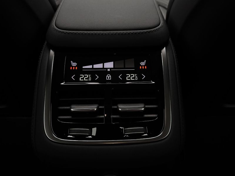 Volvo XC90 (2026) T8 AWD RECHARGE BRIGHT PLUS 7m - fotka 20 z 25