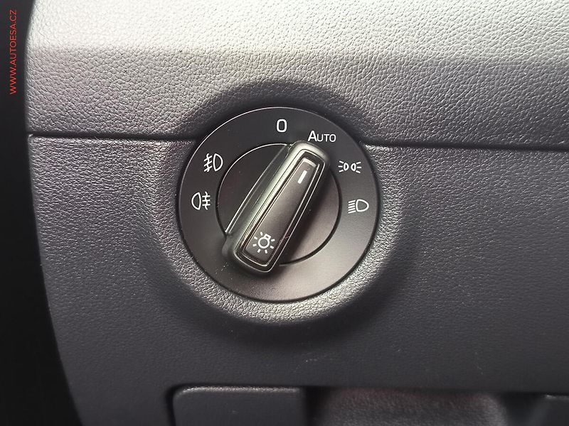 Škoda Octavia (2020) 1.5 TSI, 2.maj,ČR, Ambition - fotka 17 z 20