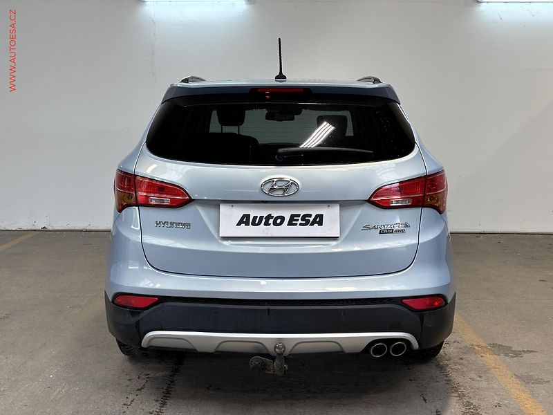 Hyundai Santa Fe (2014) 2.2 CRDi 4x4, Style, xenon - fotka 5 z 16