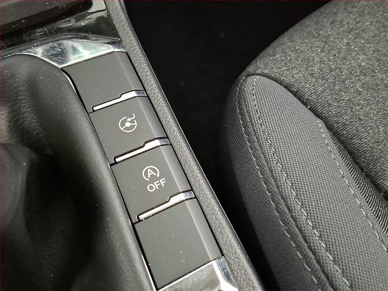 SsangYong Korando (2021) Crystal 1.5 T-GDI, Serv.kniha - fotka 17 z 21