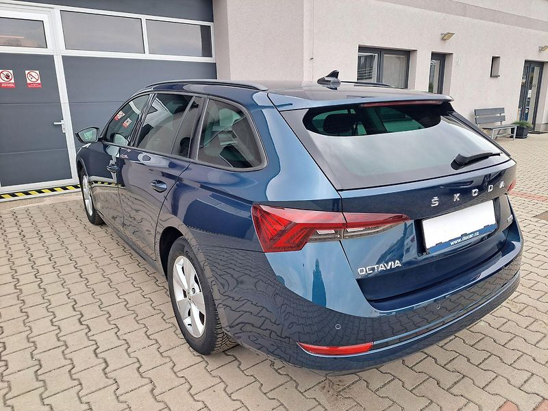 Škoda Octavia (2022) 1.0 TSI E-TEC DSG7, ZÁRUKA - fotka 8 z 33