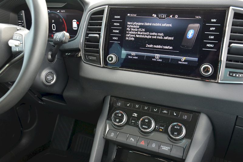 Škoda Karoq (2024) 1.5 TSI 110 kW TOP Selection D - fotka 28 z 29