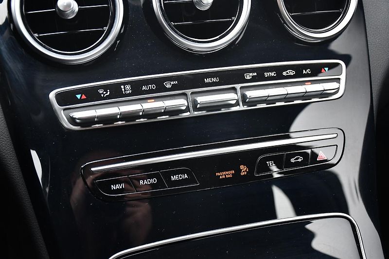 Mercedes-Benz Třídy C 200d PRAV. SERVIS MB 2xPNEU - fotka 33 z 55