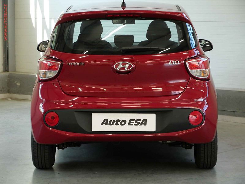 Hyundai i10 (2018) 1.0i, ČR, AC, STK6/28 - fotka 6 z 19