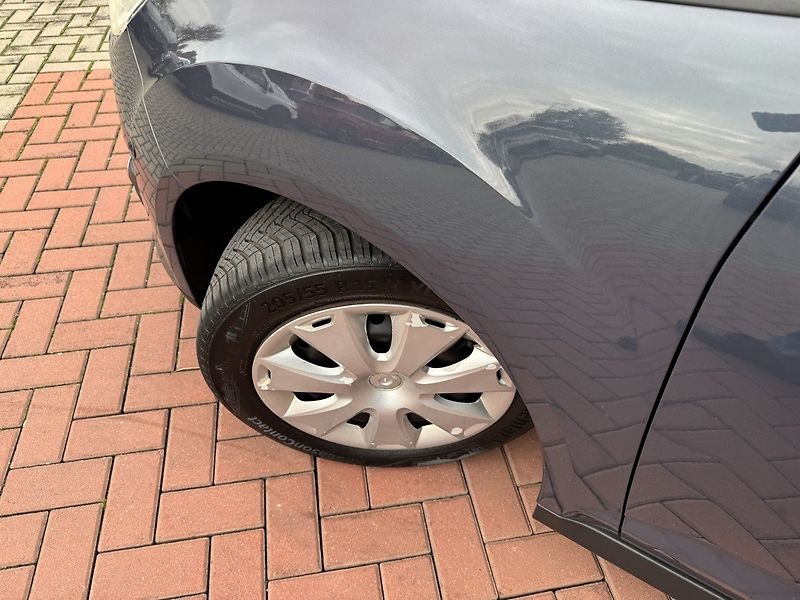 Ford C-MAX (2011) 1.6i Ti-VCT Klima Parkování - fotka 43 z 45