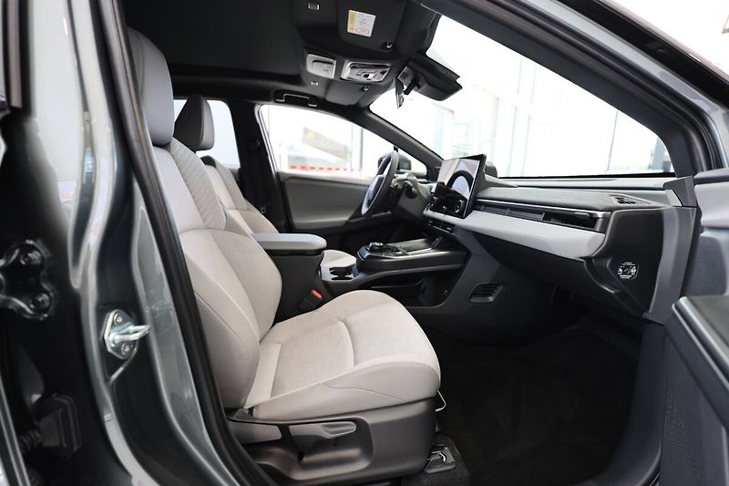 Toyota C-HR EXECUTIVE VIP světlý interiér - fotka 15 z 19