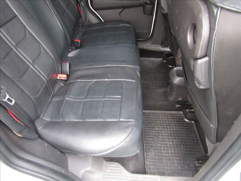 Ford Tourneo Courier 1.5TDCi Titanium, 2. maj. - fotka 23 z 40