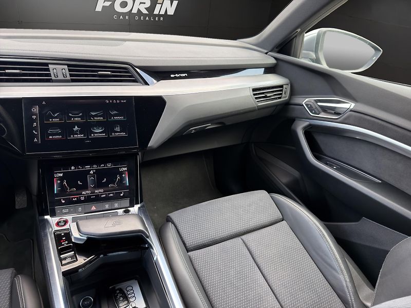 Audi e-tron (2022) ETRON-S 370KW 21 ALU - fotka 16 z 27