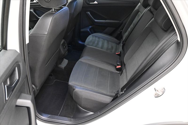 Volkswagen T-Roc 2,0 TDI 110kW DSG STYLE Záruka - fotka 14 z 31