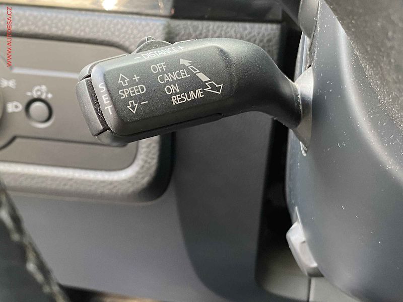 Volkswagen Touareg (2014) 3.0TDi 4x4, DSG, bixen - fotka 15 z 22