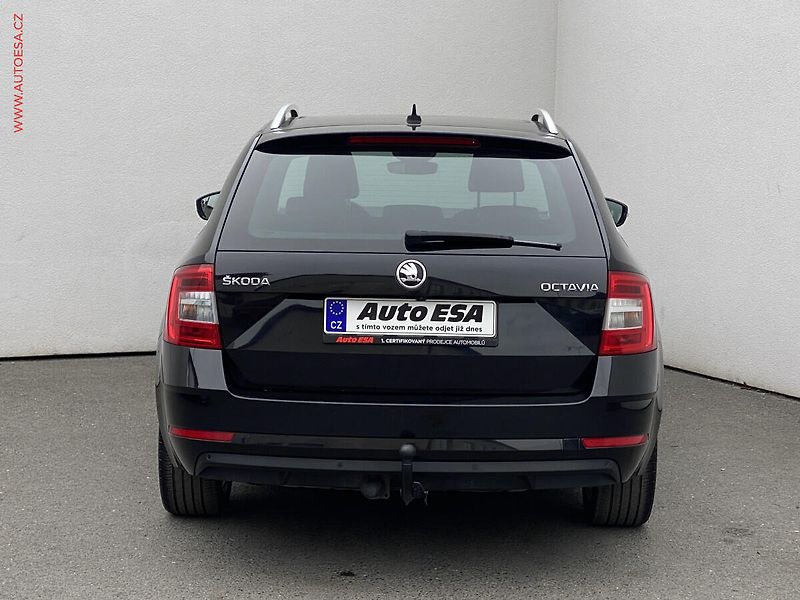 Škoda Octavia (2018) 1.6 TDi, Style, DSG, kůže - fotka 5 z 20