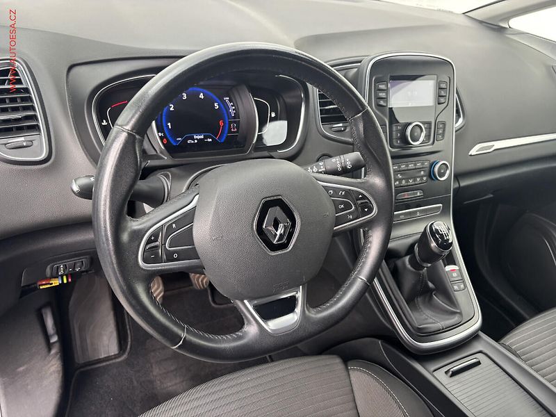 Renault Scénic (2018) 1.3TCe, LED, panorama - fotka 14 z 20