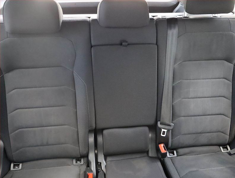 Volkswagen Tiguan Allspace (2018) 2.0 TDI - fotka 10 z 18