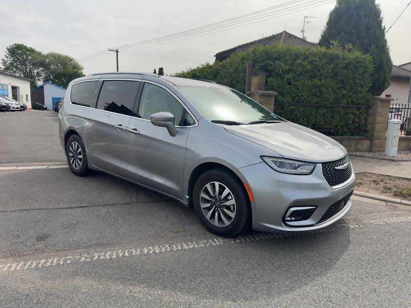 Chrysler Pacifica (2021) 3,6 Hybrid Plug Radar 360 2021 - fotografie inzerátu