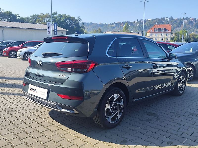 Hyundai i30 1.5 T-GDI/103kW Style DCT - fotka 5 z 33