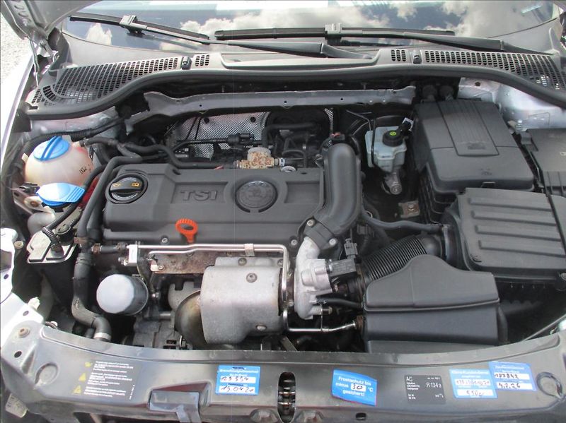 Škoda Octavia 1,4 i, klima,serv.kniha, - fotka 18 z 30