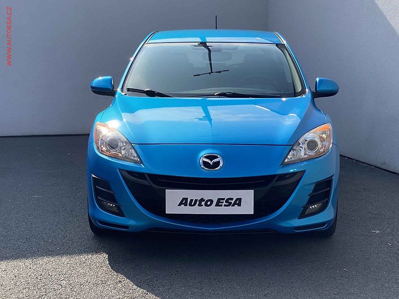Mazda 3 (2009) 1.6i, Xenon, výhřev.sed - fotka 2 z 16