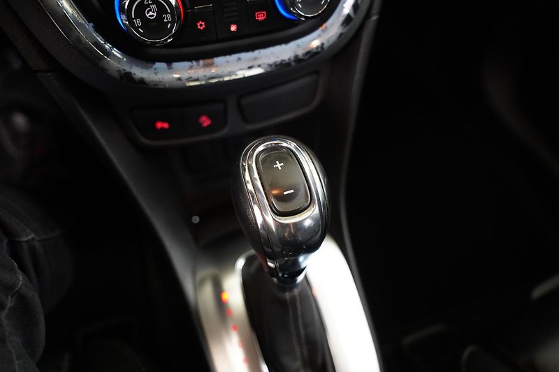 Opel Mokka - fotka 25 z 28