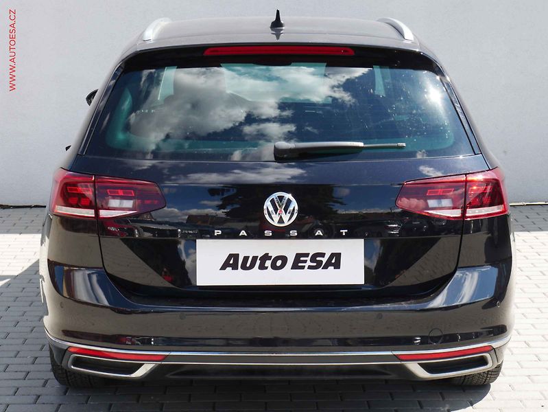 Volkswagen Passat (2020) 2.0TDi, ČR, Elegance, DSG - fotka 5 z 21