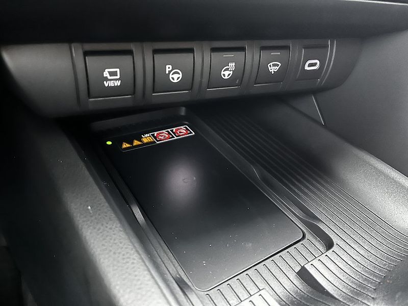 Toyota C-HR 2.0 Plug-in Hybrid ODBĚR IHNED - fotka 20 z 29