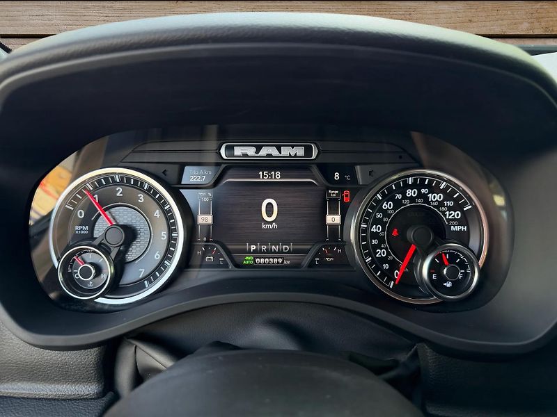 Dodge RAM (2022) +SERRANO GREEN+LOOK26+HEMI+ - fotka 17 z 24