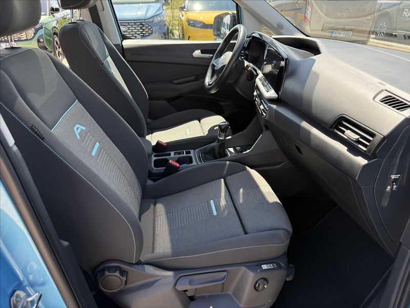 Ford Tourneo Connect 2,0 EcoBlue 90kW Active L2 - fotka 16 z 30