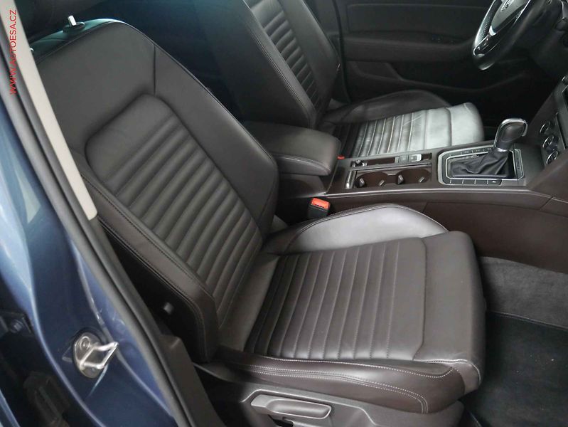 Volkswagen Passat (2016) 2.0TDi 4x4, ČR, Alltrack - fotka 12 z 24
