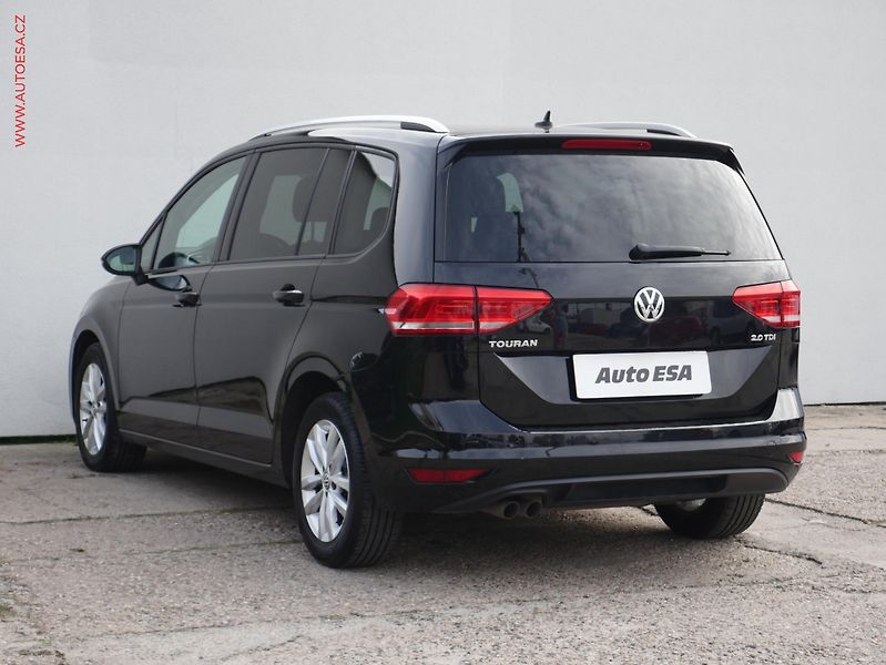 Volkswagen Touran (2016) 2.0 TDi, DSG, STK9/27 - fotka 4 z 15