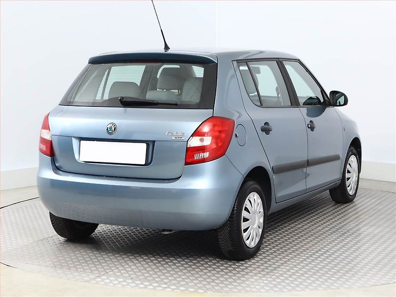 Škoda Fabia (2008) 1.2, po STK, rezervace - fotka 5 z 11