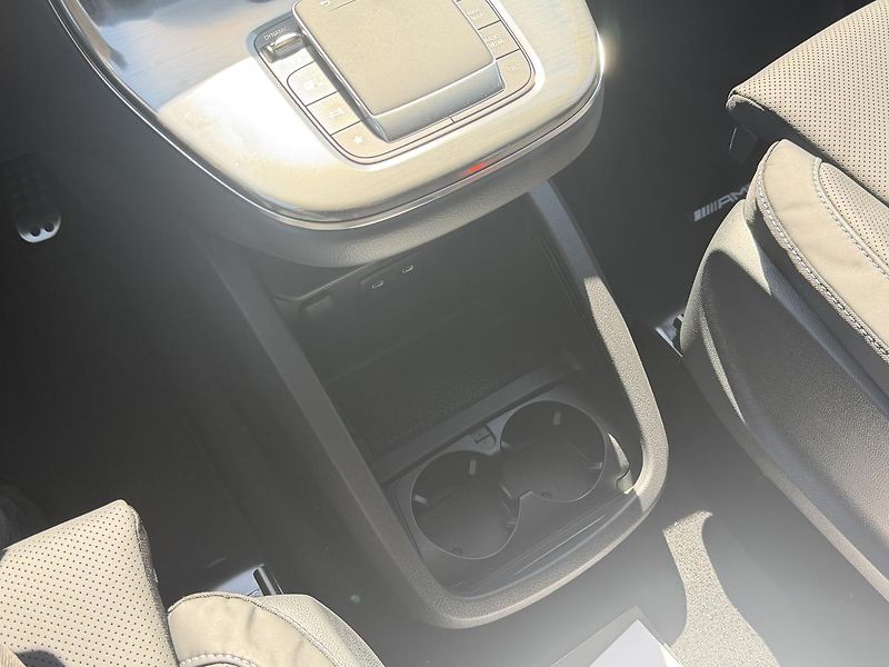 Mercedes-Benz Třídy V (2026) V 300 d / Exclusive / L / 4M - fotka 23 z 26