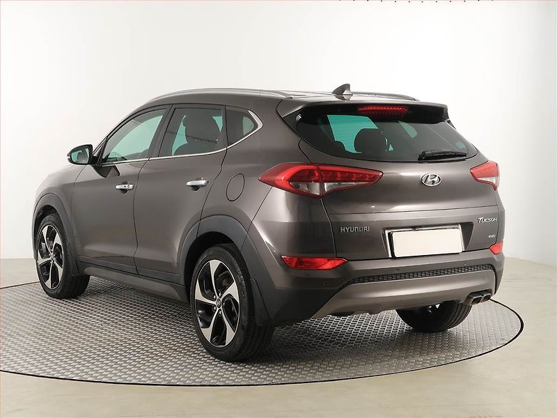 Hyundai Tucson (2015) Style 2.0 CRDi, 4X4, Navi - fotka 4 z 17