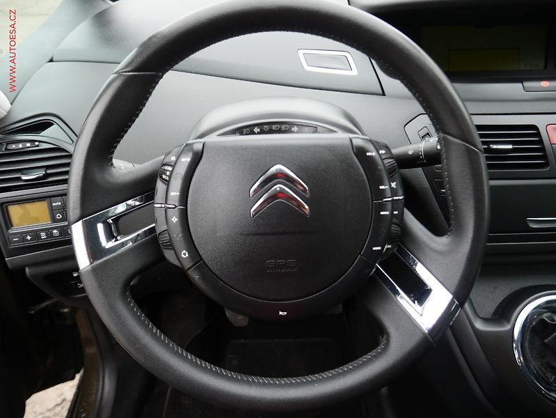 Citroën C4 Picasso (2013) 1.6 VTi, ČR, AC, tempo, +ALU - fotka 15 z 18