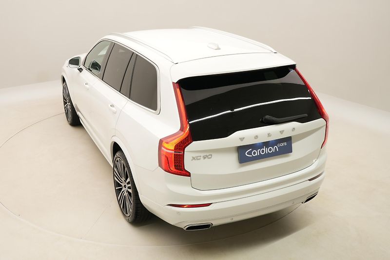 Volvo XC90 B5 AWD MOMENTUM AUT - fotka 17 z 42