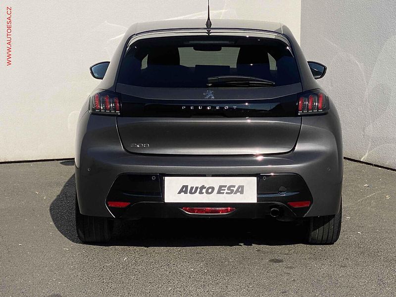 Peugeot 208 (2021) 1.2 PT, Road Trip, LED, navi - fotka 5 z 18