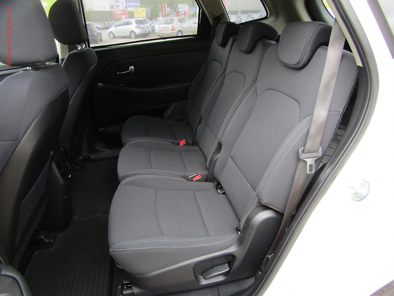 Kia Carens (2017) 1.6i, ČR, servis.kniha, AC - fotka 10 z 20