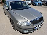 Škoda Octavia 1,6 FSi KLIMA TAŽNÉ  STK 6/28 - náhled 2