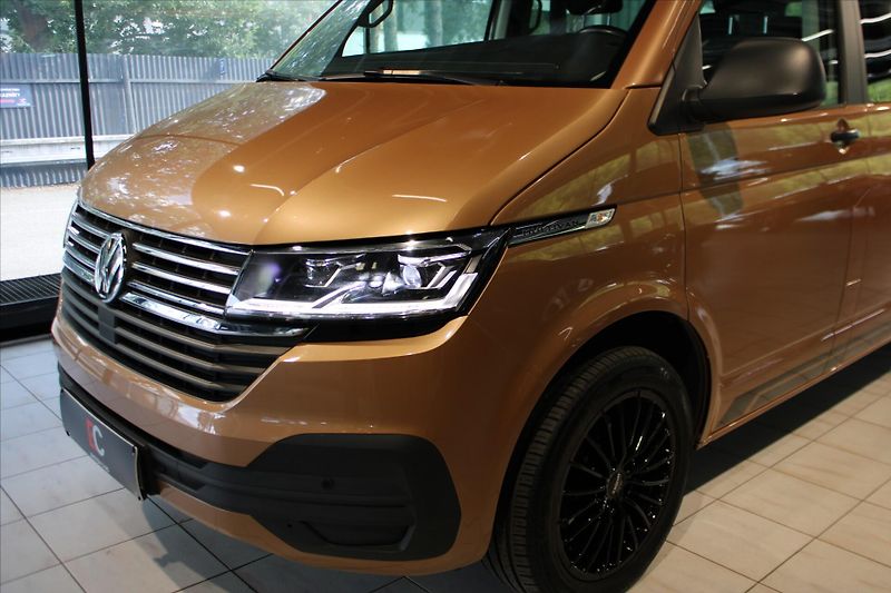 Volkswagen Multivan TDi Trendline DSG Tažné/Fullse - fotka 7 z 28