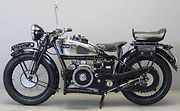 Douglas D33 600cc z roku 1933.