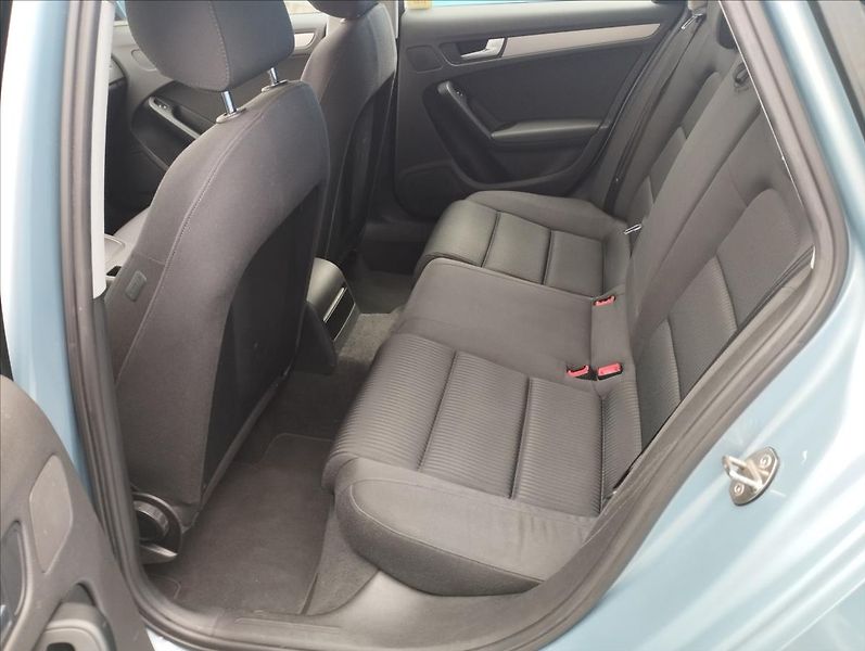 Audi A4 2,0 105KW - fotka 10 z 17