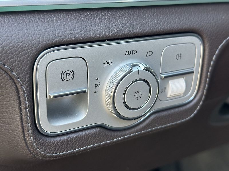 Mercedes-Benz GLE 350 d 4MATIC - fotka 22 z 31