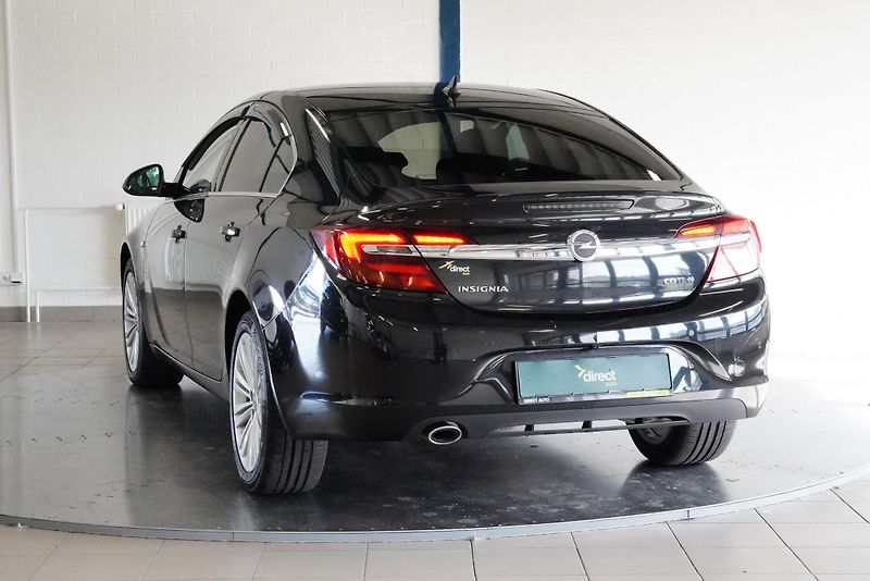 Opel Insignia - fotka 7 z 29