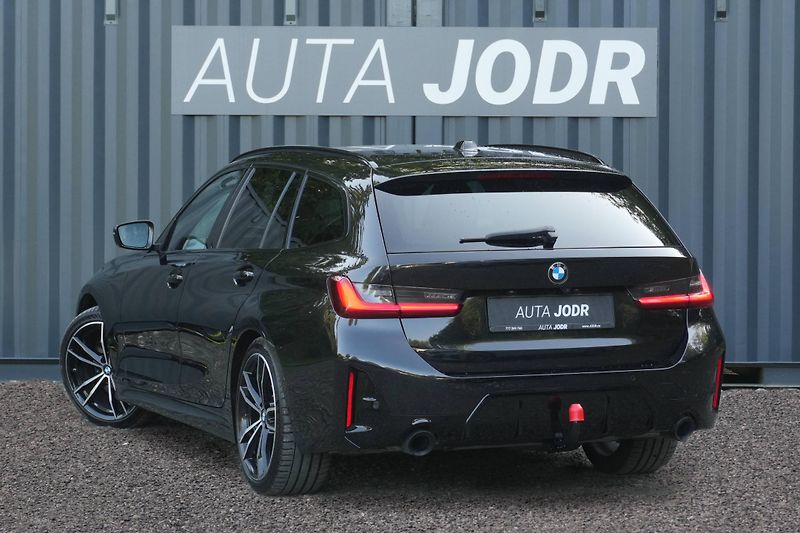 BMW Řada 3 330d xDrive, Tažné, Kamera - fotka 5 z 37