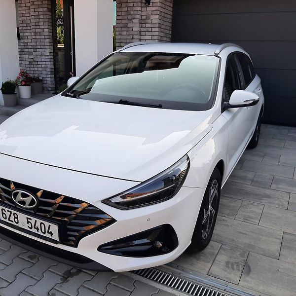 Hyundai i30 (2021) 1.6 CRDI  - fotka 9 z 21