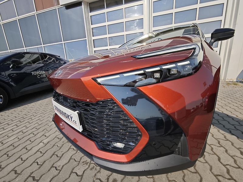 Toyota C-HR (2025) 2.0L PHEV CVT Tokyo Edition - fotka 4 z 17